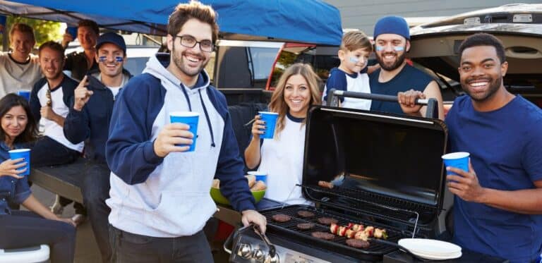 10 Easy Tips for Healthier Tailgating